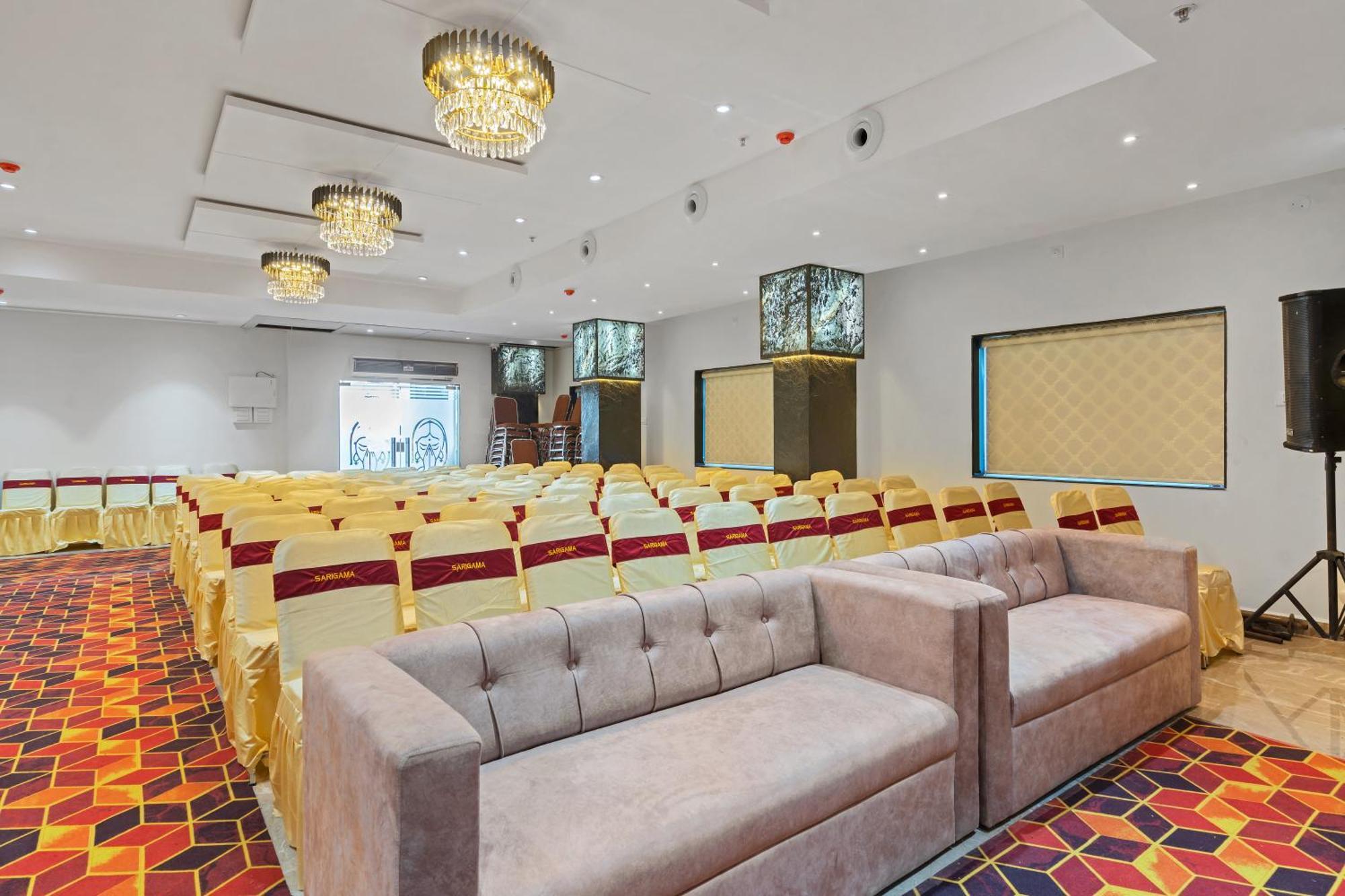 Hotel Sky Land Khammam Eksteriør bilde