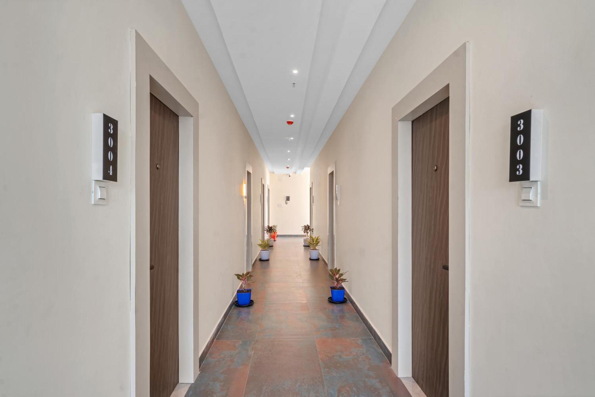 Hotel Sky Land Khammam Eksteriør bilde