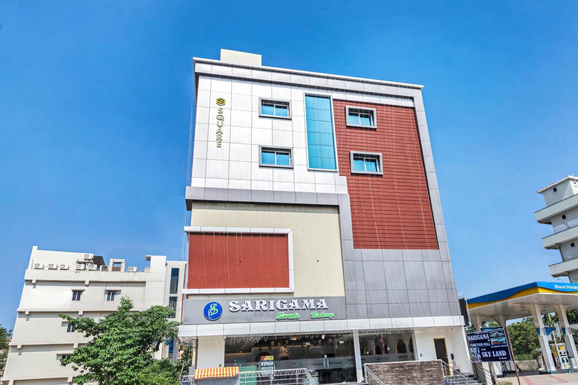 Hotel Sky Land Khammam Eksteriør bilde