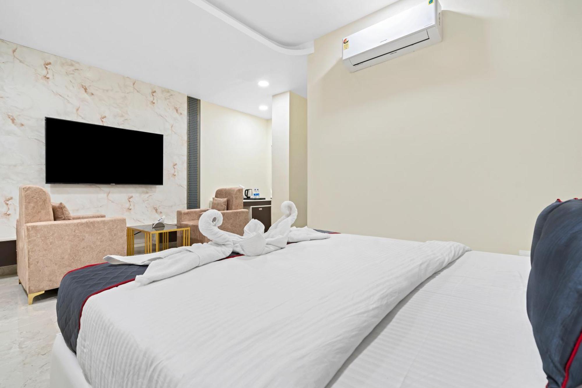 Hotel Sky Land Khammam Eksteriør bilde